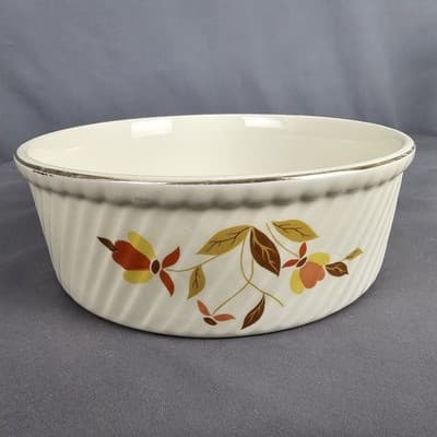 Hall's Superior Quality Kitchenware - Autumn Leaf Casserole - 7.75"x 2.75"