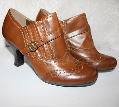 Women's White Mountain Heels Boots Shoes Size 9M Brown Broadway inside Zipper