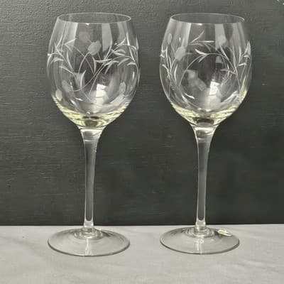 Etched Crystal Wine Glasses Set of 2 Excellent Condition Bulgaria 14 oz.