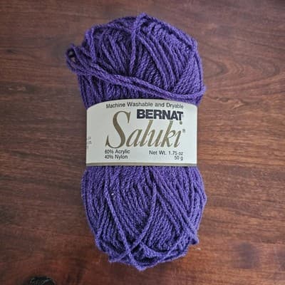 Bernat Saluki Royal Purple Yarn 60% Acrylic 40% Nylon 1.75oz Needle US5