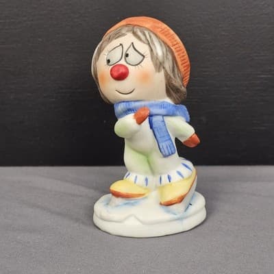 Vintage Arnart Creations Ceramic Figurine Skater Skating 4" Tall