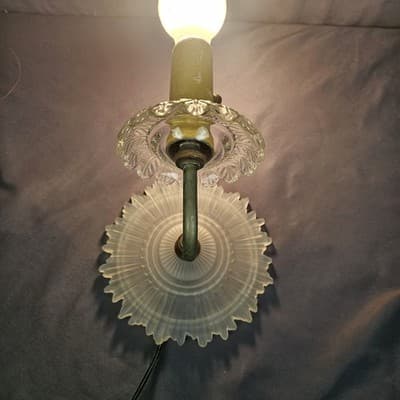 Vintage Electric Wall Sconce CRYSTAL GLASS Lamp Light