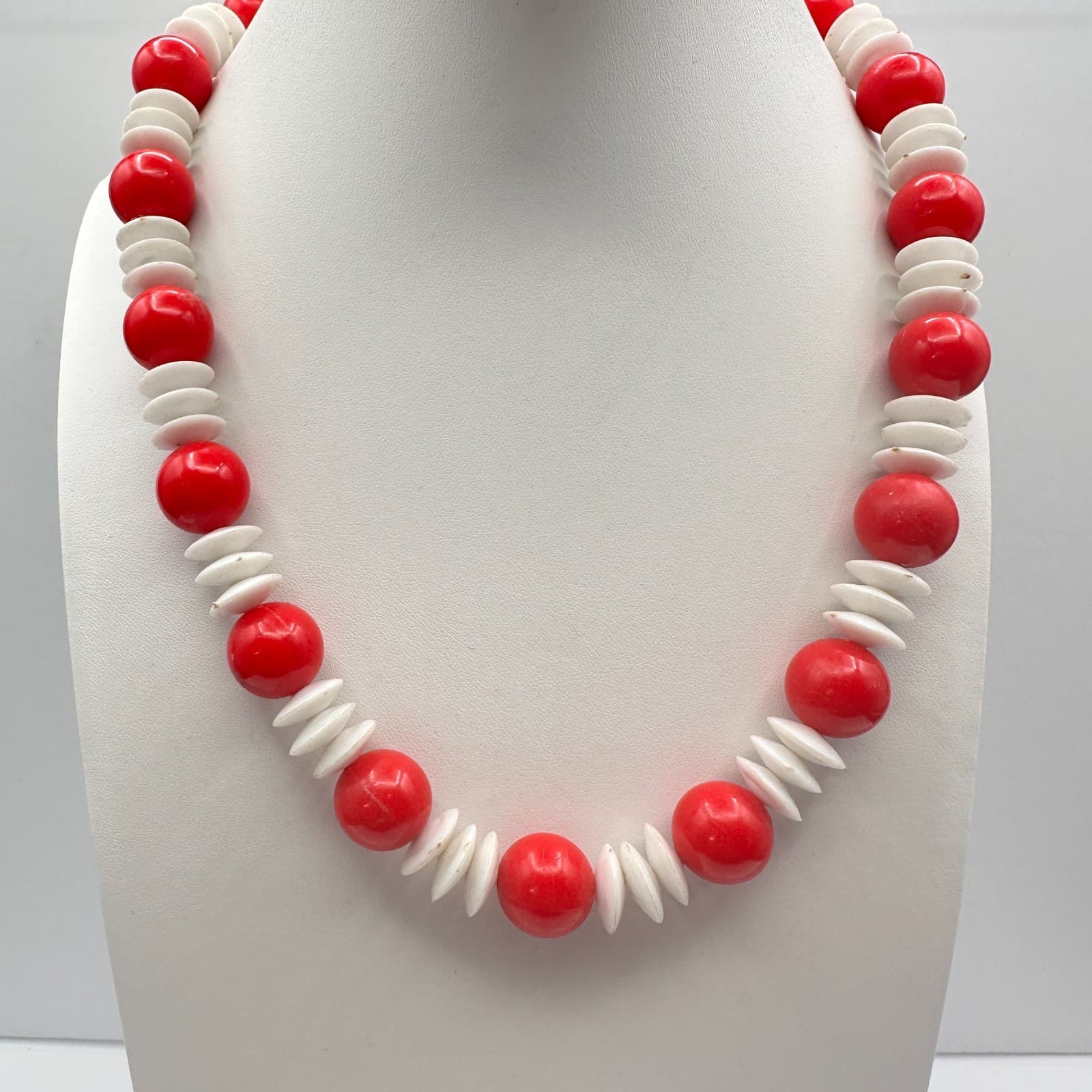 Vintage 80s Retro Beaded Necklace Statement Boho Women's Classic Fashion Jewelry