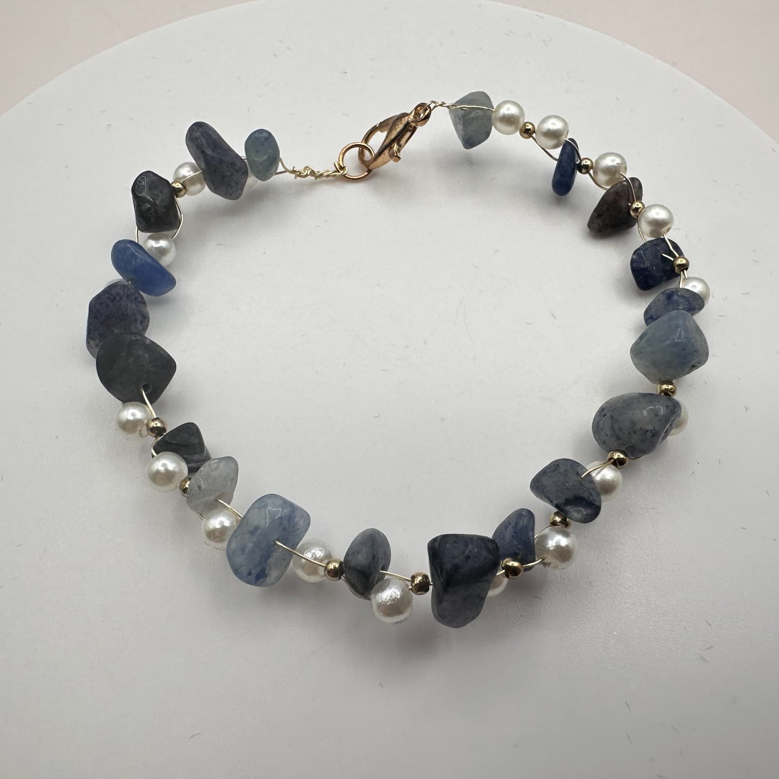 Vintage 90s Blue Sodalite Chip Faux Pearl Beaded Bracelet Statement Jewelry