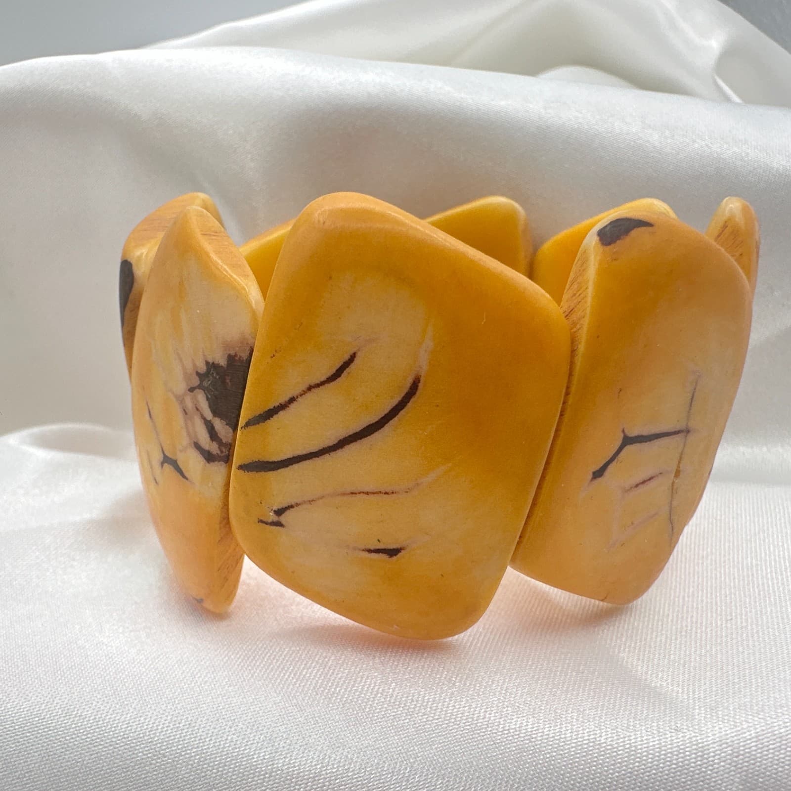 Vintage 80s Yellow Tagus Nut Stretch Bracelet Sustainable Ethnic Jewelry