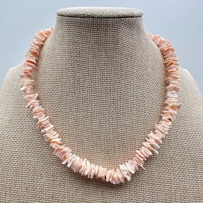 Vintage Y2K Pink Heishe Shell Chip Necklace Boho Women's Classic Fashion Jewelry