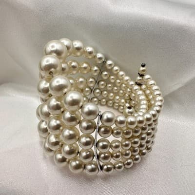 Vintage Y2K Cream Faux Pearl Beaded Wrap Stretch Bracelet Statement Jewelry