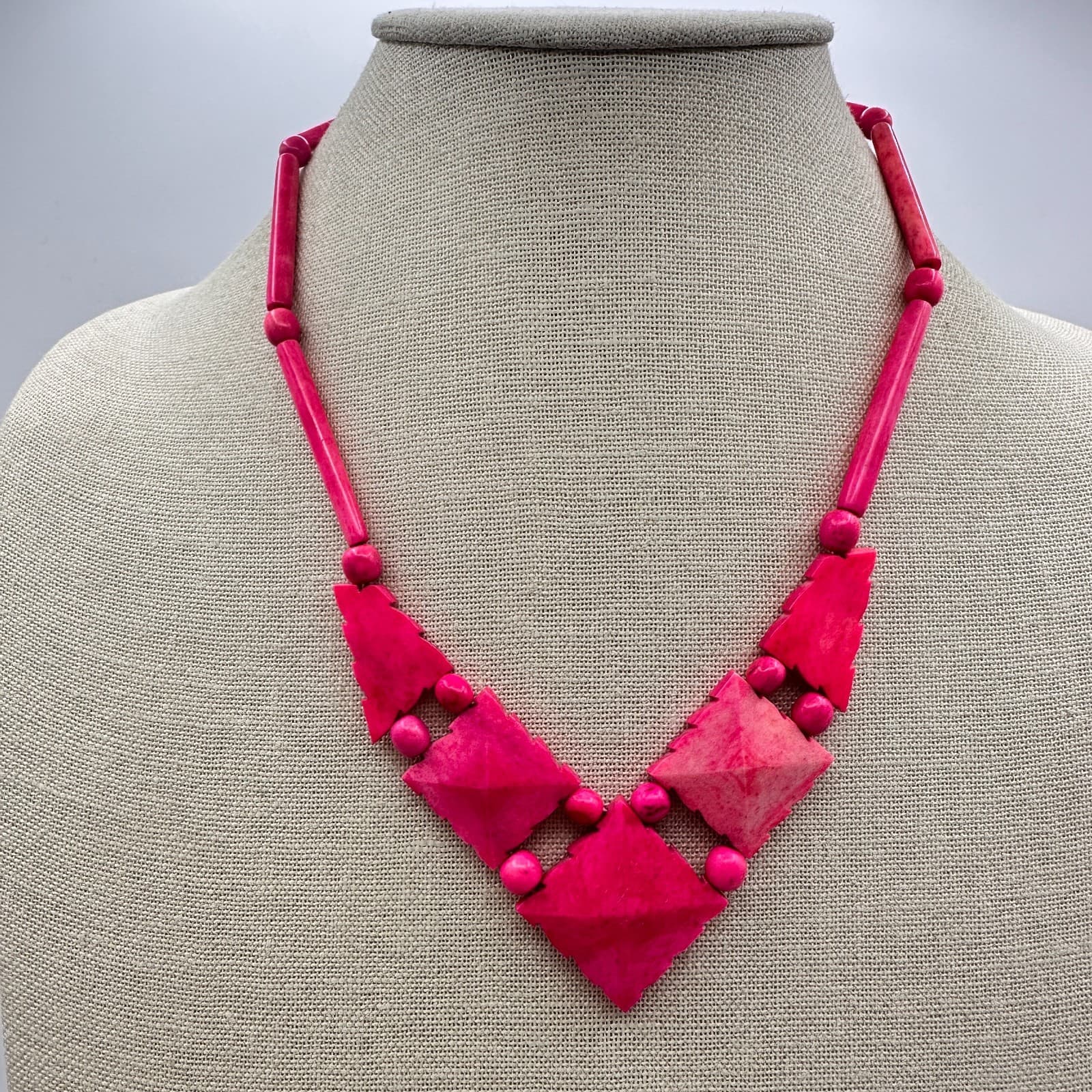 Vintage 80s Fuchsia Statement Necklace Bold Diamond Shaped Beaded Bib Jewelry