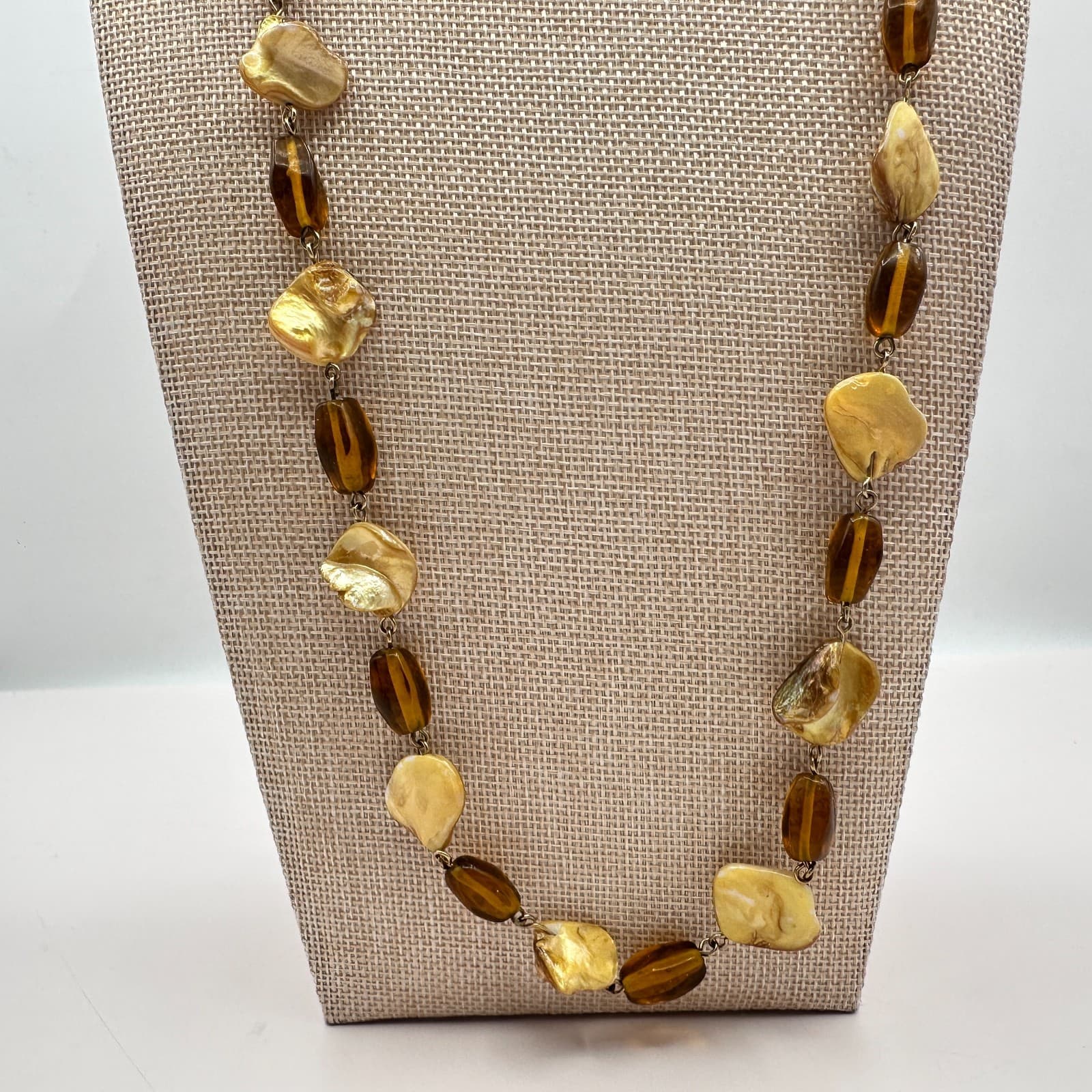 Vintage Y2K Mother Of Pearl Shell Amber Beaded Necklace Boho Statement Jewelry