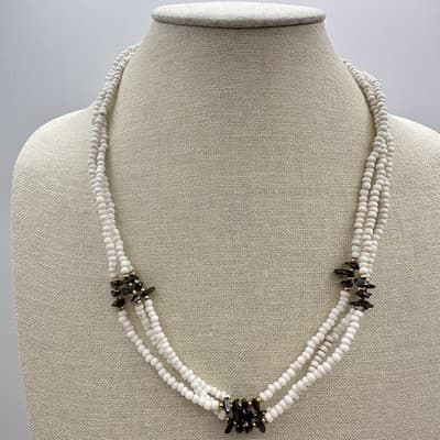 Vintage 90s Gold Tone Multi Strand White Seed Beaded Chips Necklace Jewelry Y2K