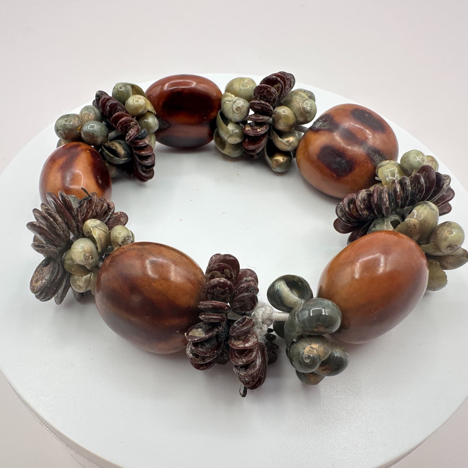 Vintage Brown Kukui Nut Bracelet Shell Wood Bead Stretch Chunky Luau Hawaii Boho
