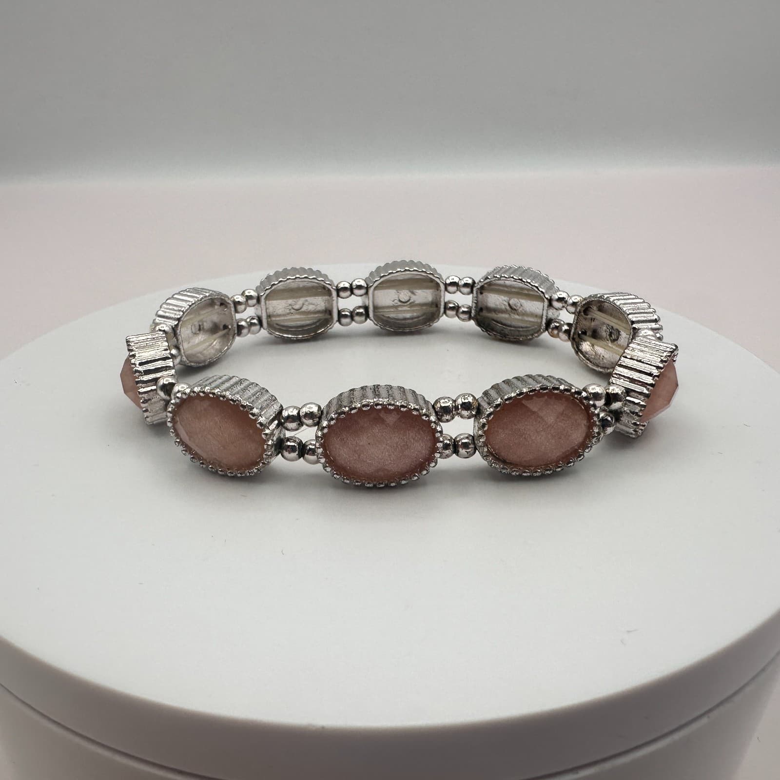 Vintage 90s Y2K Oval Pink Faux Sunstone Stretch Bracelet Silver Tone Jewelry Bib