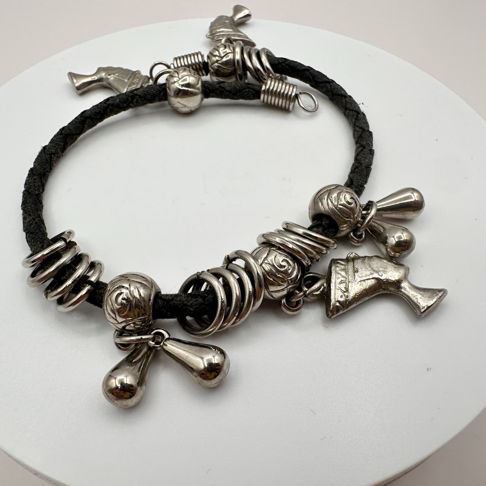 Vintage Y2K Black Cord Silver Tone Egyptian Nefertiti Bracelet Fashion Jewelry