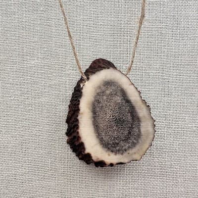 Vintage 90s Teardrop Antler Slice Pendant Necklace Cord Women's Classic Jewelry