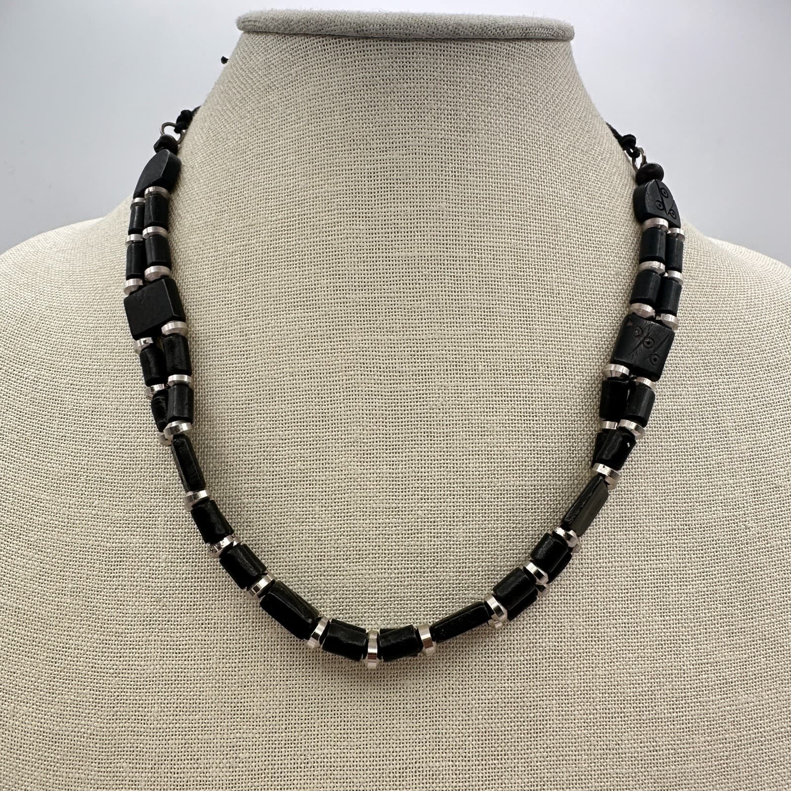 Vintage 90s Silver Tone Black Carved Wooden Beaded Necklace Boho Women's Jewelry
