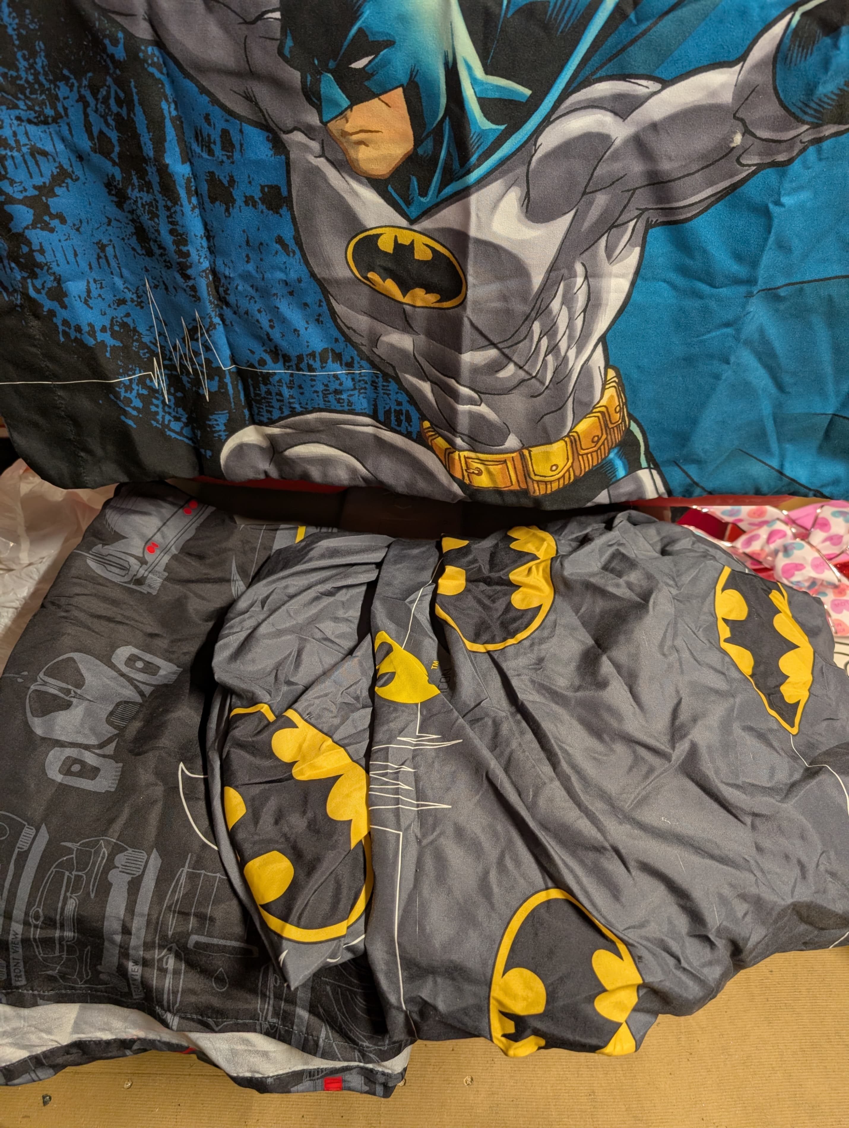 Batman Full Bedding Set with 1 Pillowcase