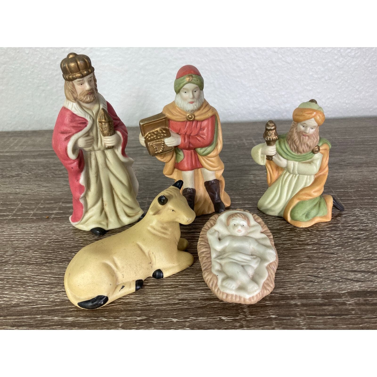 Vintage Nativity Figurine Set 5pc Christmas Decor Multicolor