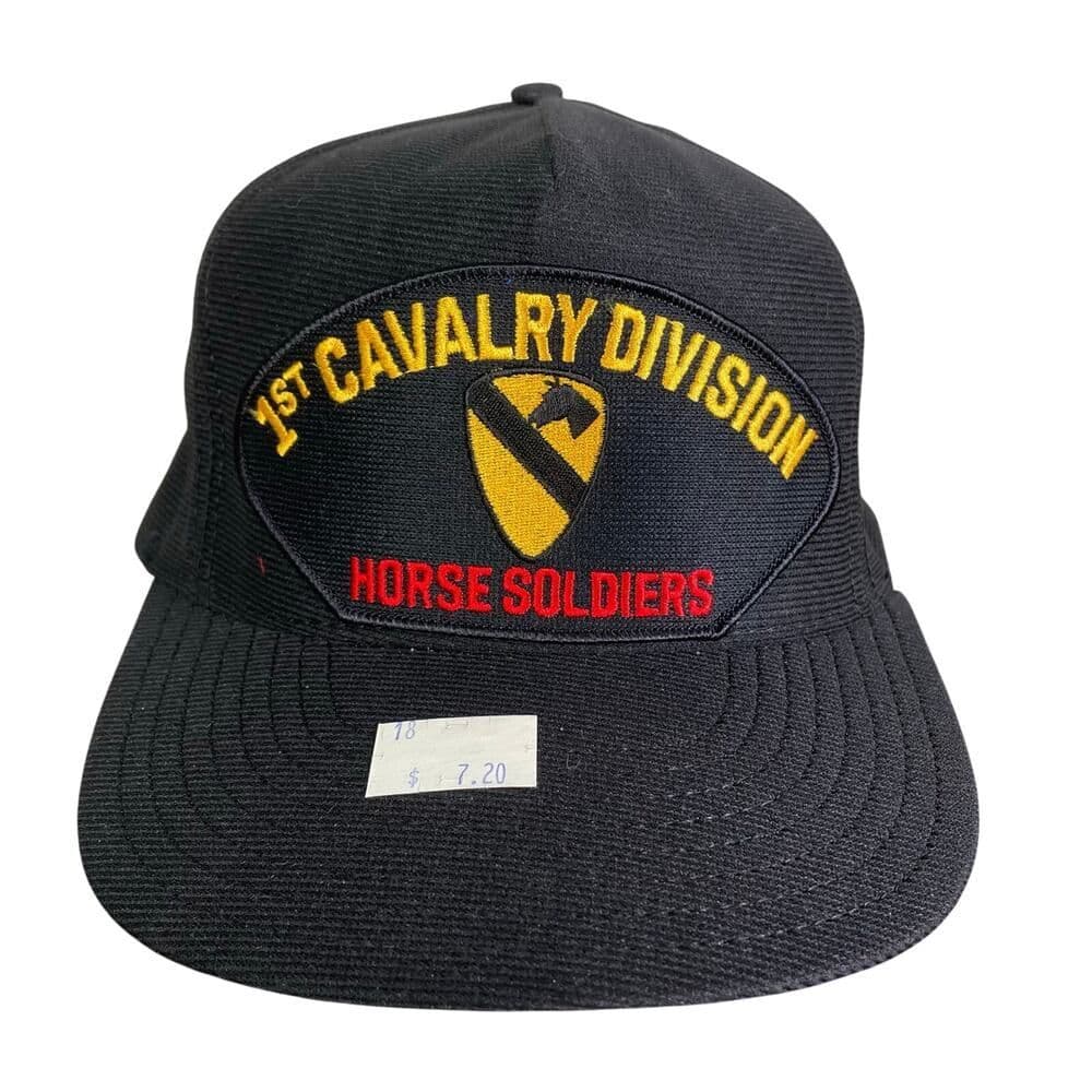 Vintage 1st Cavalry Division US Army Military Hat Cap Eagle Crest Collectible