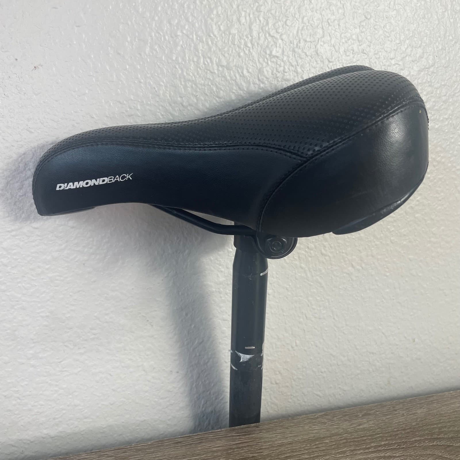 Diamondback Comfort Plus Padded Bicycle Saddle Seat Matte Black Cionlli 2012