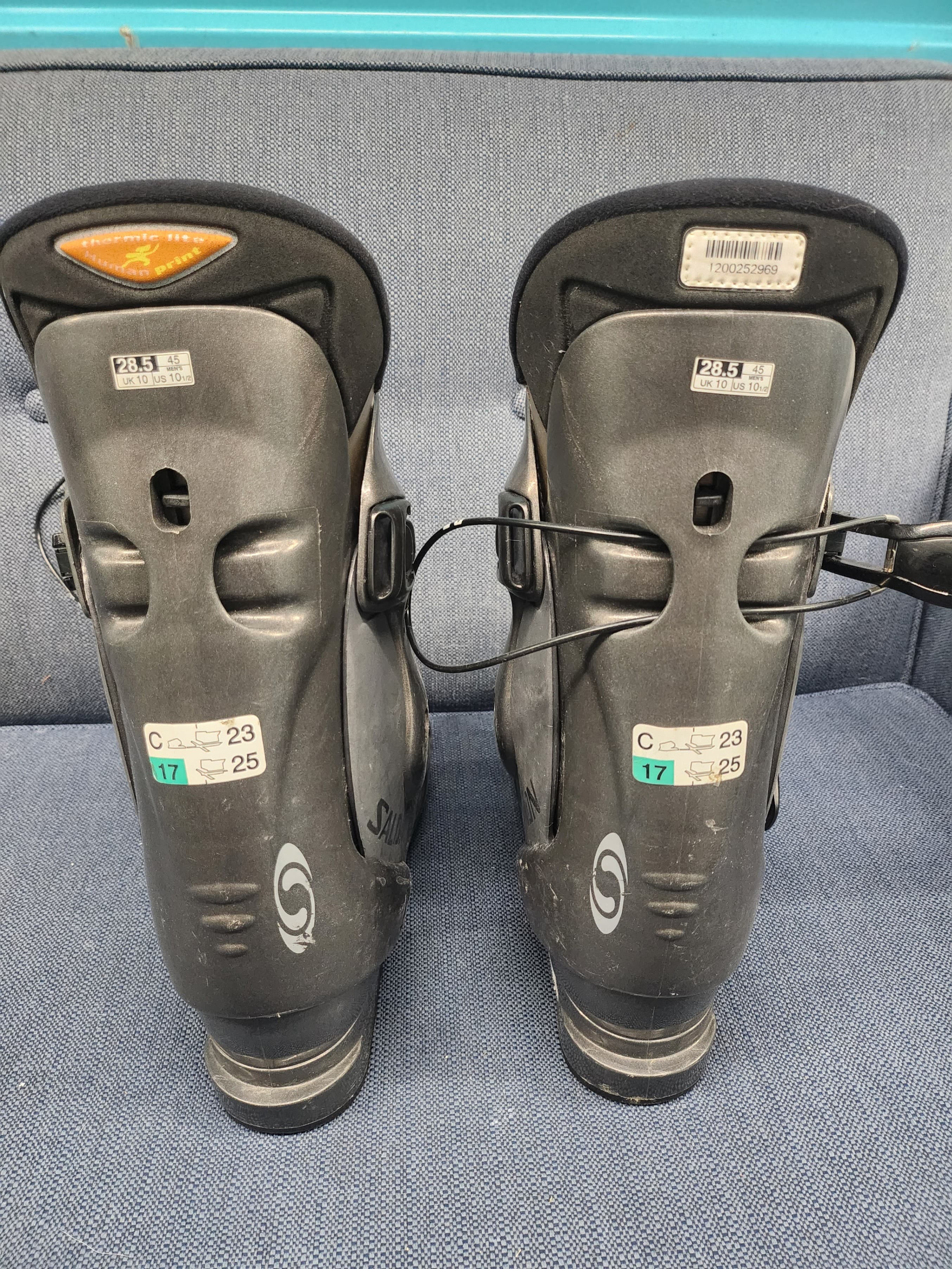 Salomon Ski Boots Men's US 10.5 size