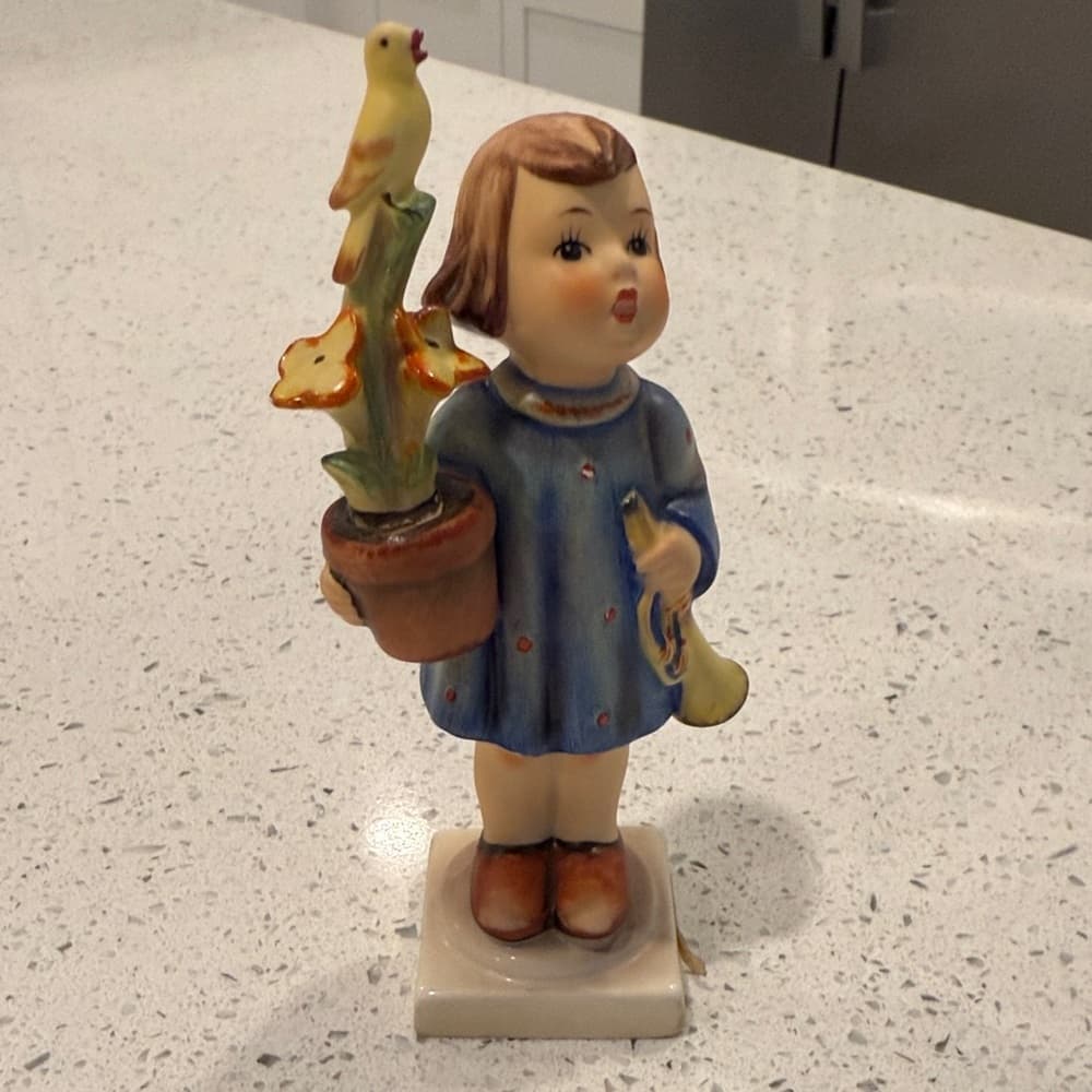 Goebel Hummel Figurine
