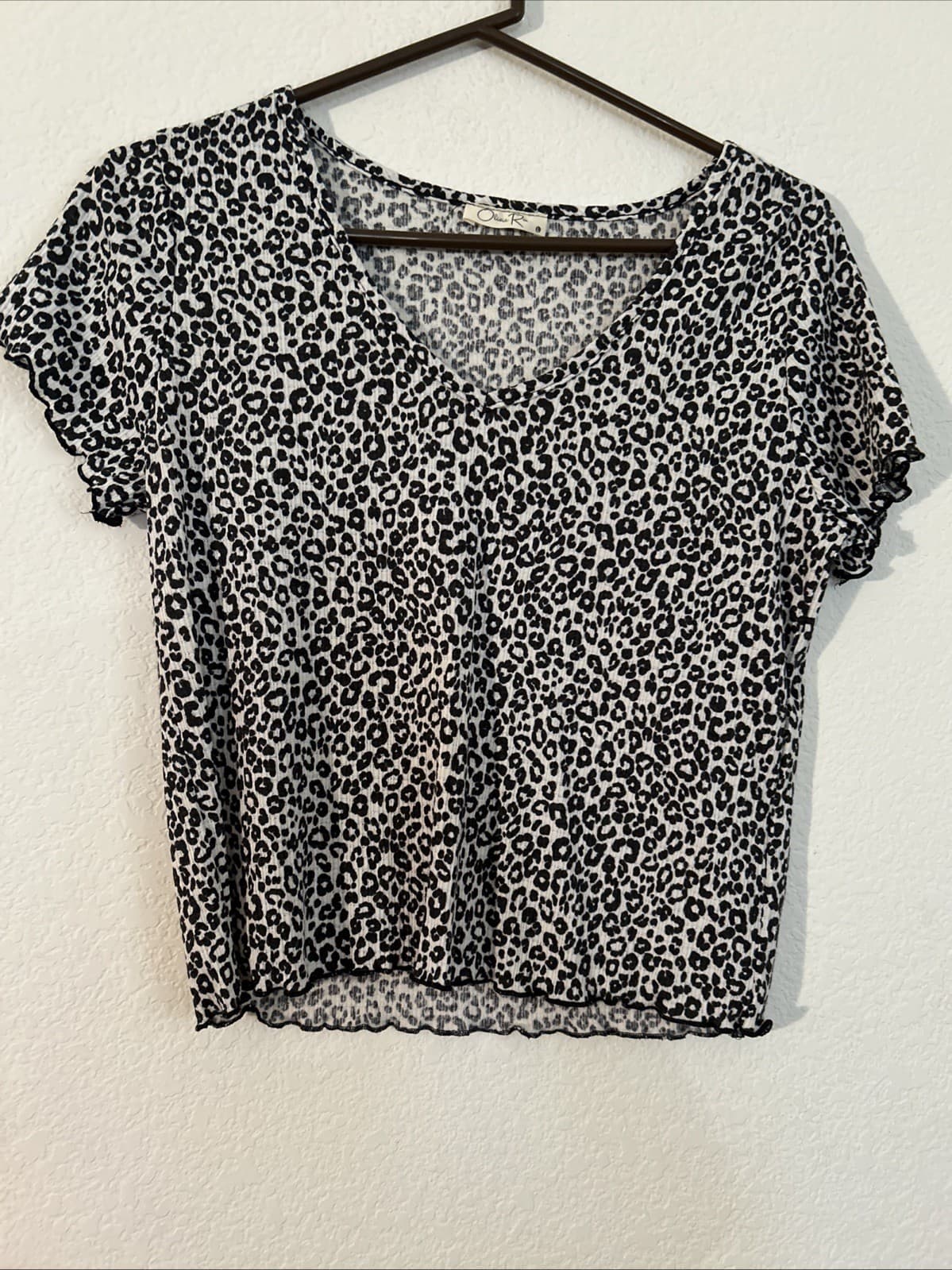Women’s Large Top Short Sleeve Olivia Rae NWOT