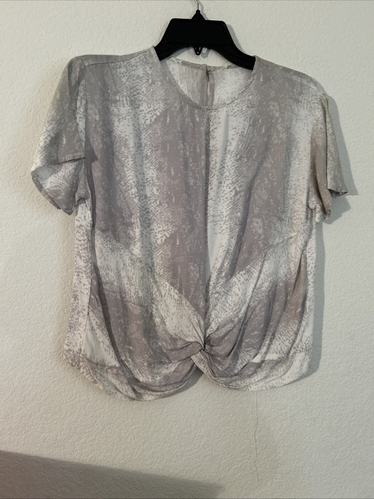 Women’s Gray Top Sim & Sam Nwot Large