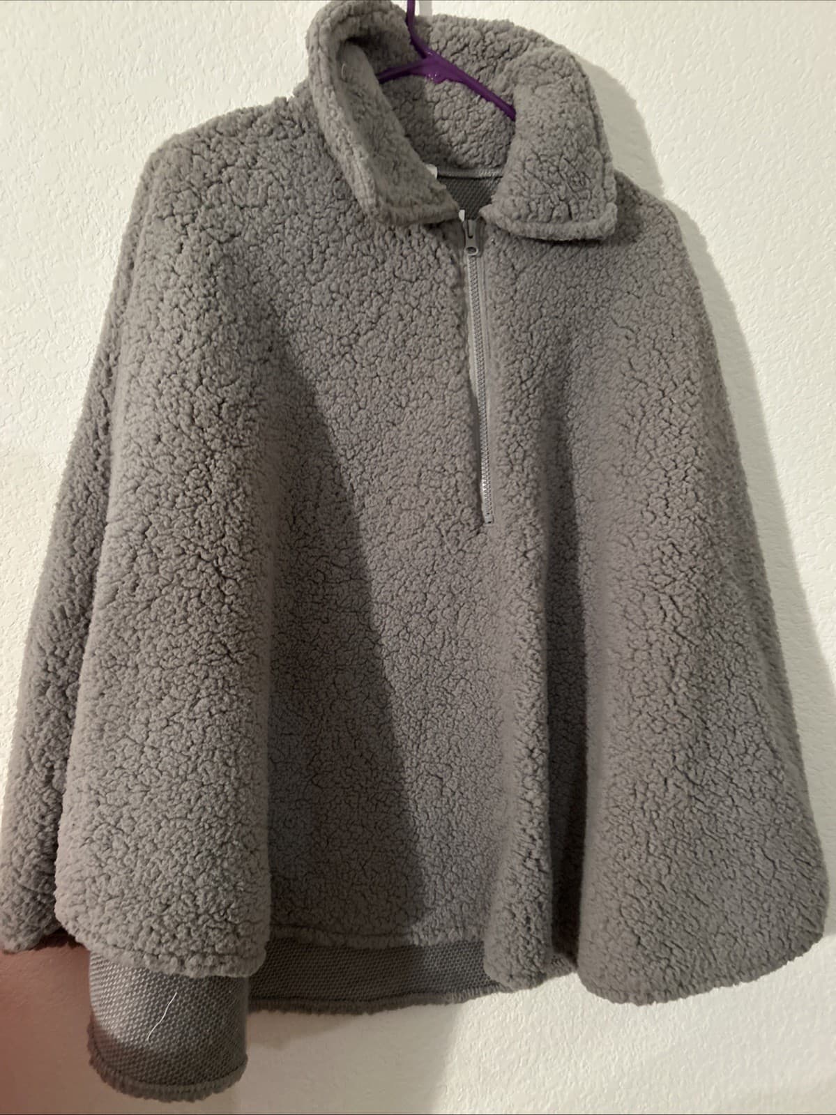 David And Young Vegan Faux Fur Gray Pullover NWT One Size Fits Most