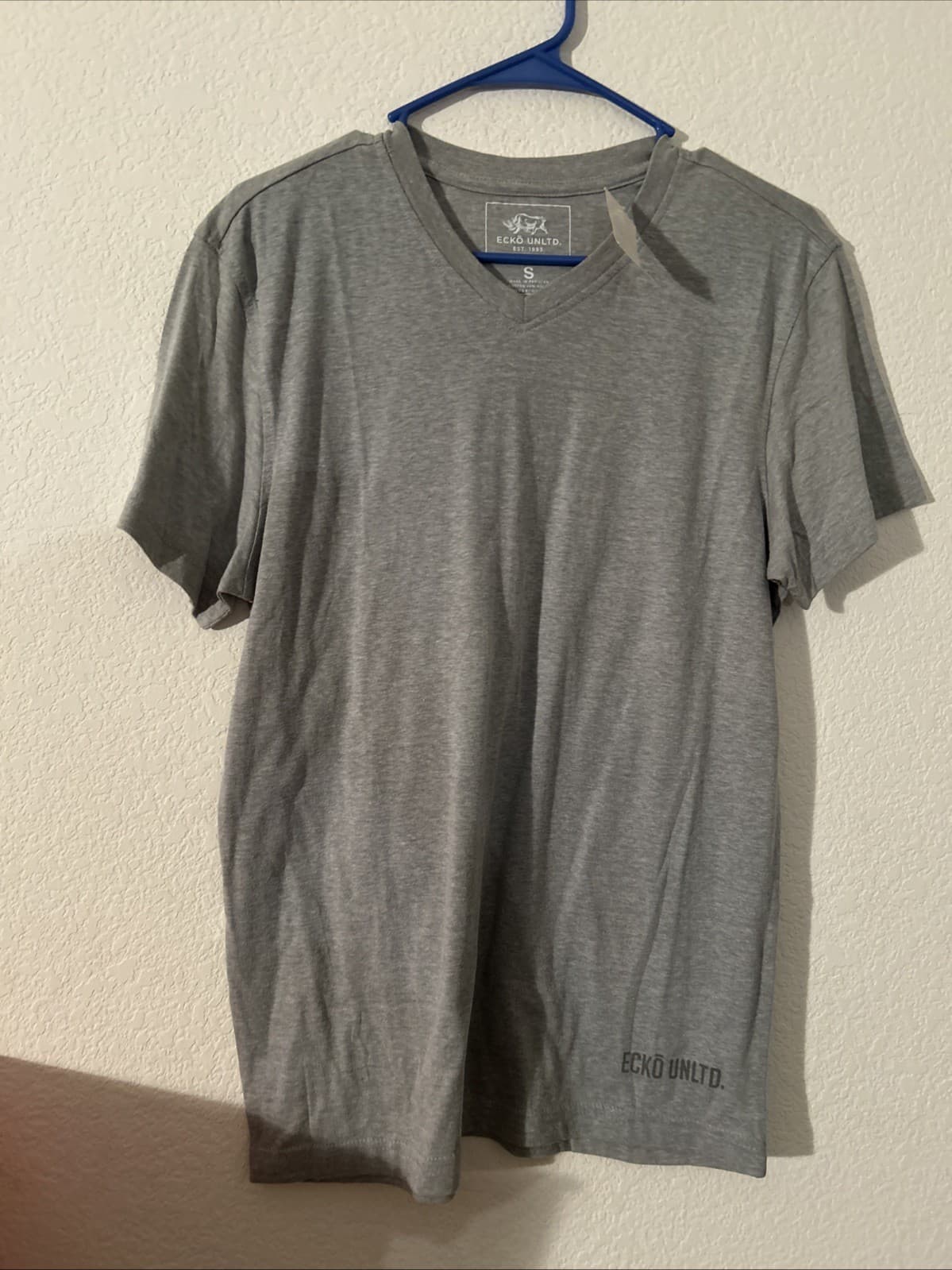 Men’s small Ecko unlimited T-shirt new