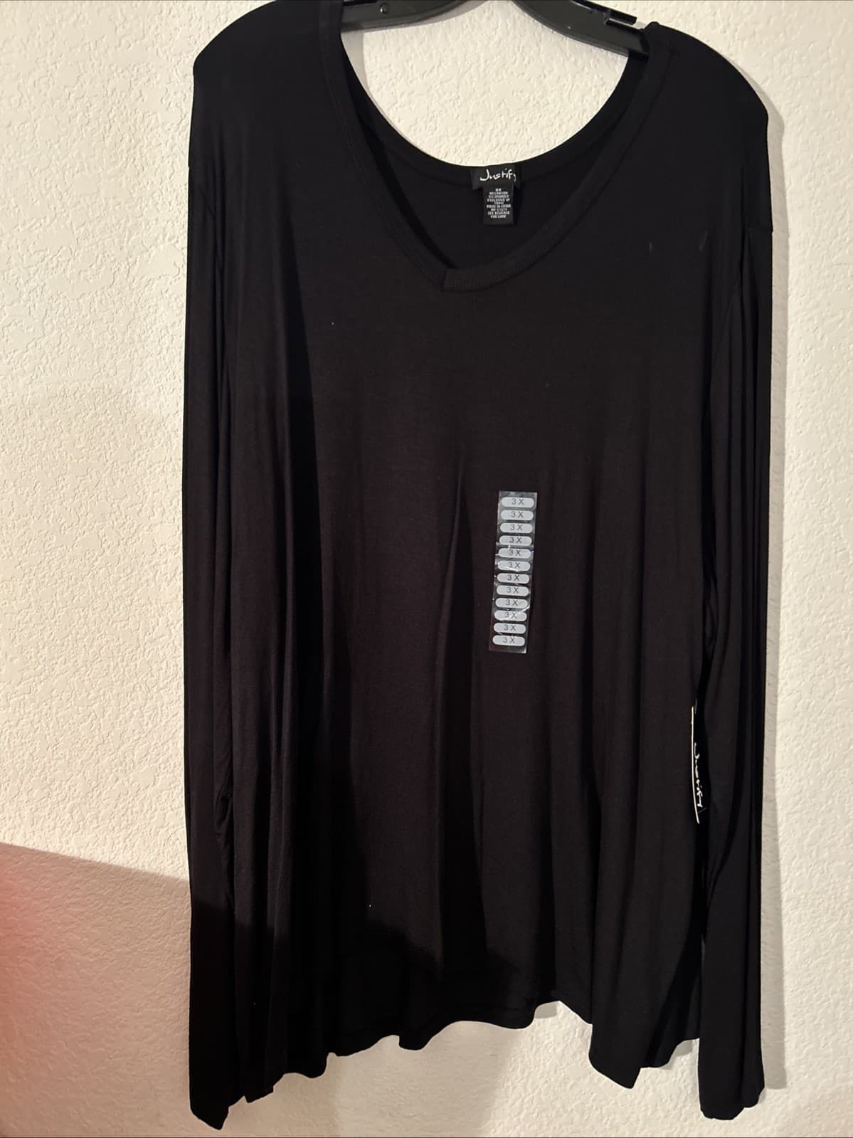 Women’s justify shirt new 3X Black
