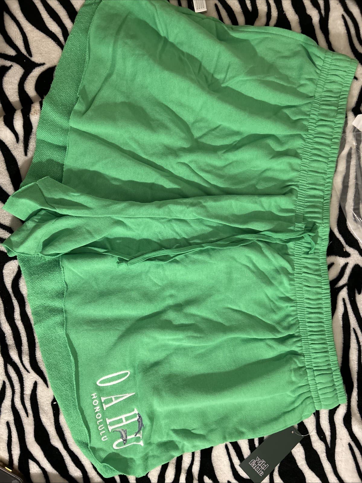 Women’s Vibrant Green Shorts Oahu Honolulu NWT 2X Wild Fable