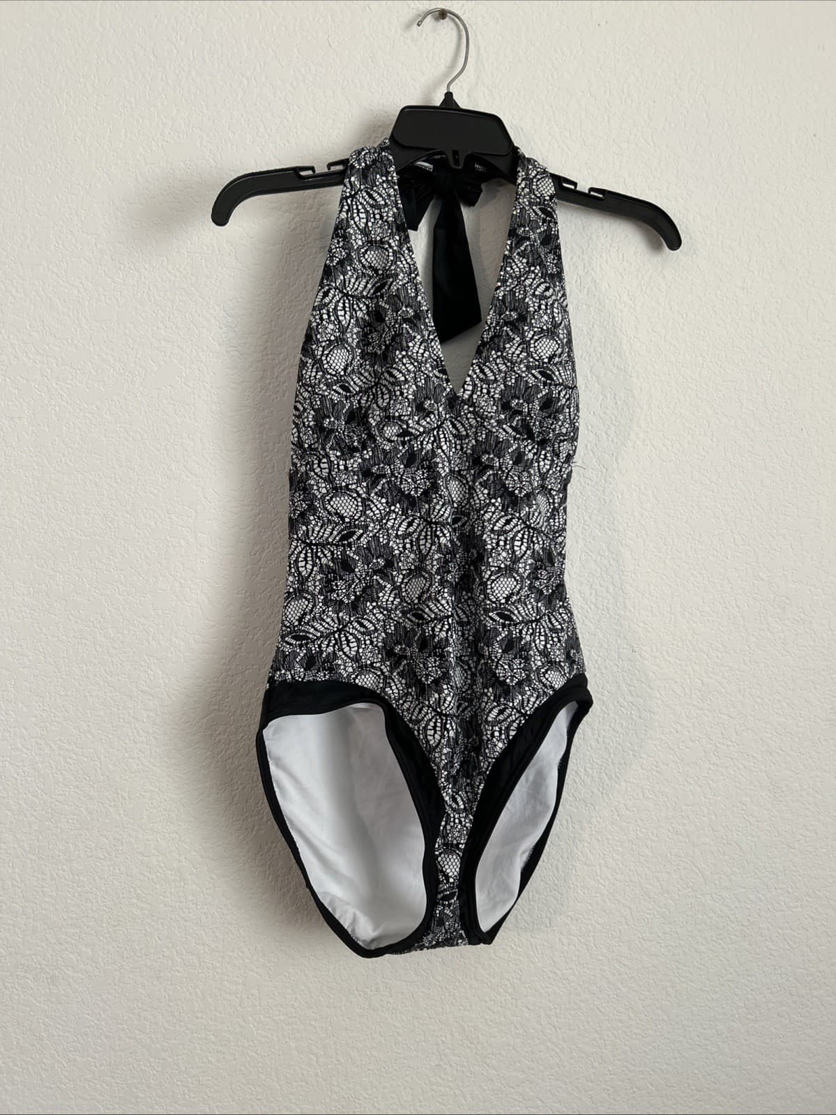 women’s Spiegel swimsuit one piece size 12 Black And White NWT