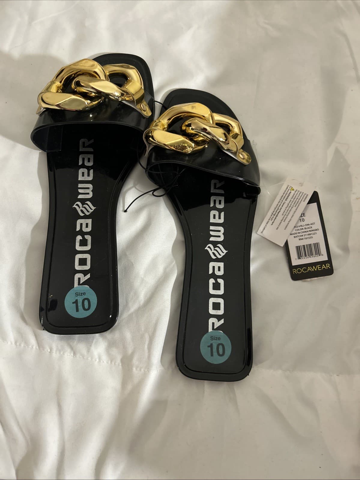 Women’s size 10 rocawear black sandals nwt