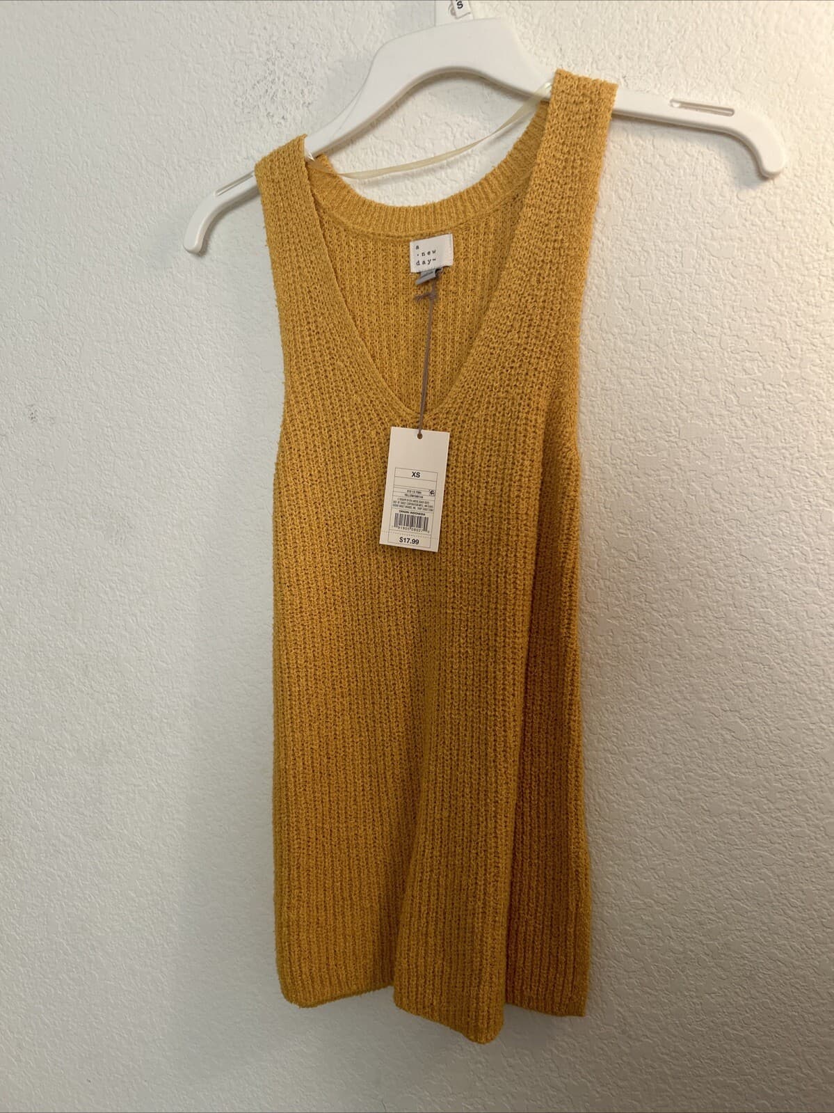 Lot Of 2 Women’s Sleeveless Tank Tops Sz XS NWT And NWOT