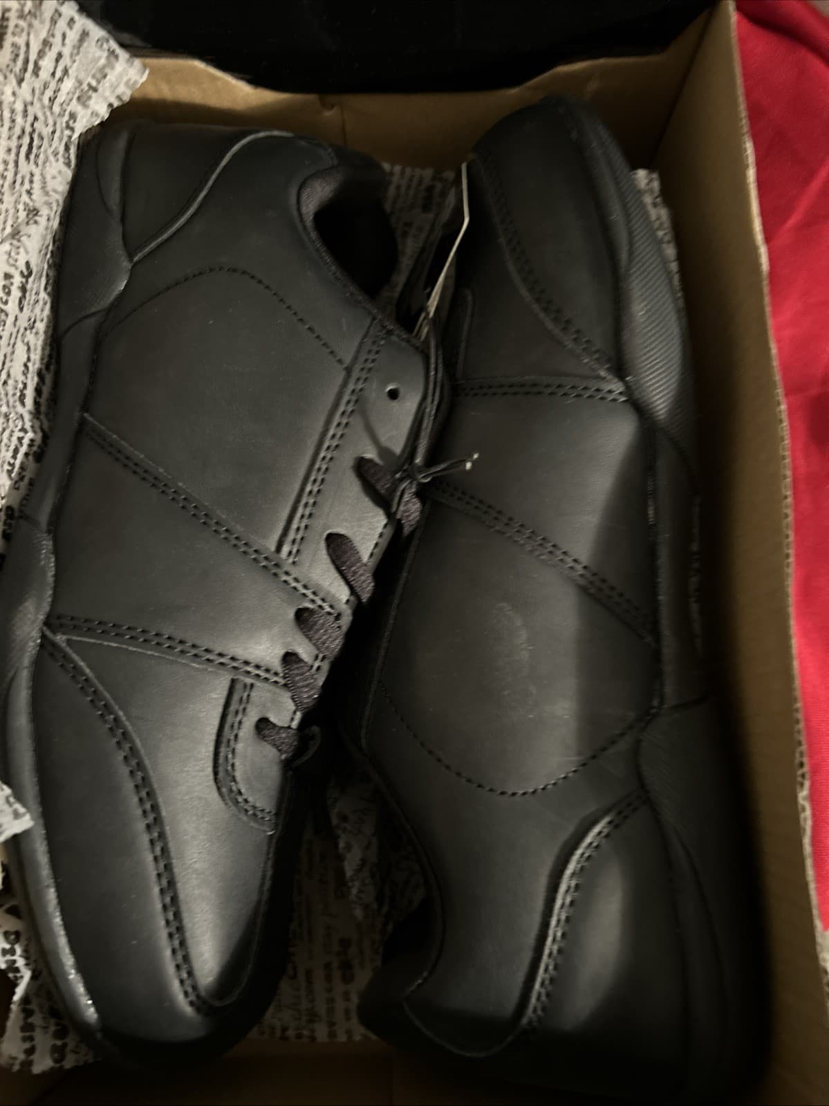 Women’s Size 8.5 Spirit Cheer shoe Black Pastry New