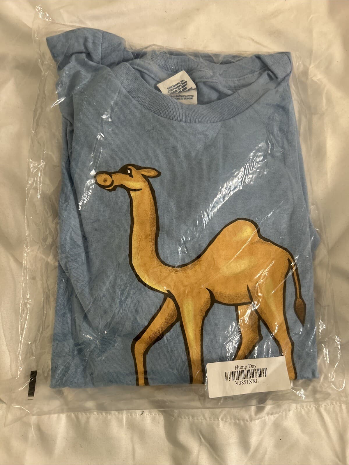 Unisex T-shirt two XL hump day short sleeve T-shirt