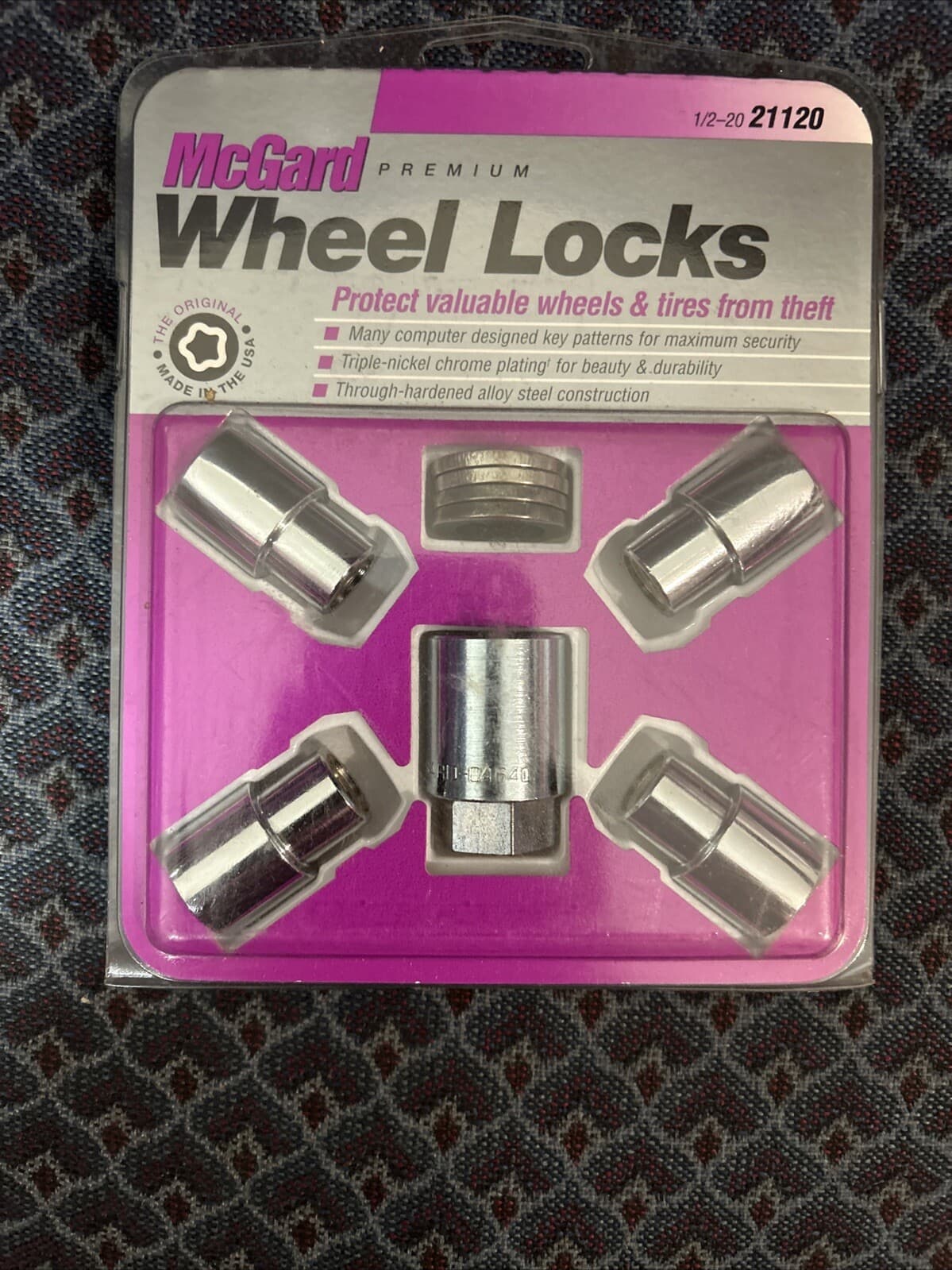 New Set of Four McGard Universal Wheel Locks 21120