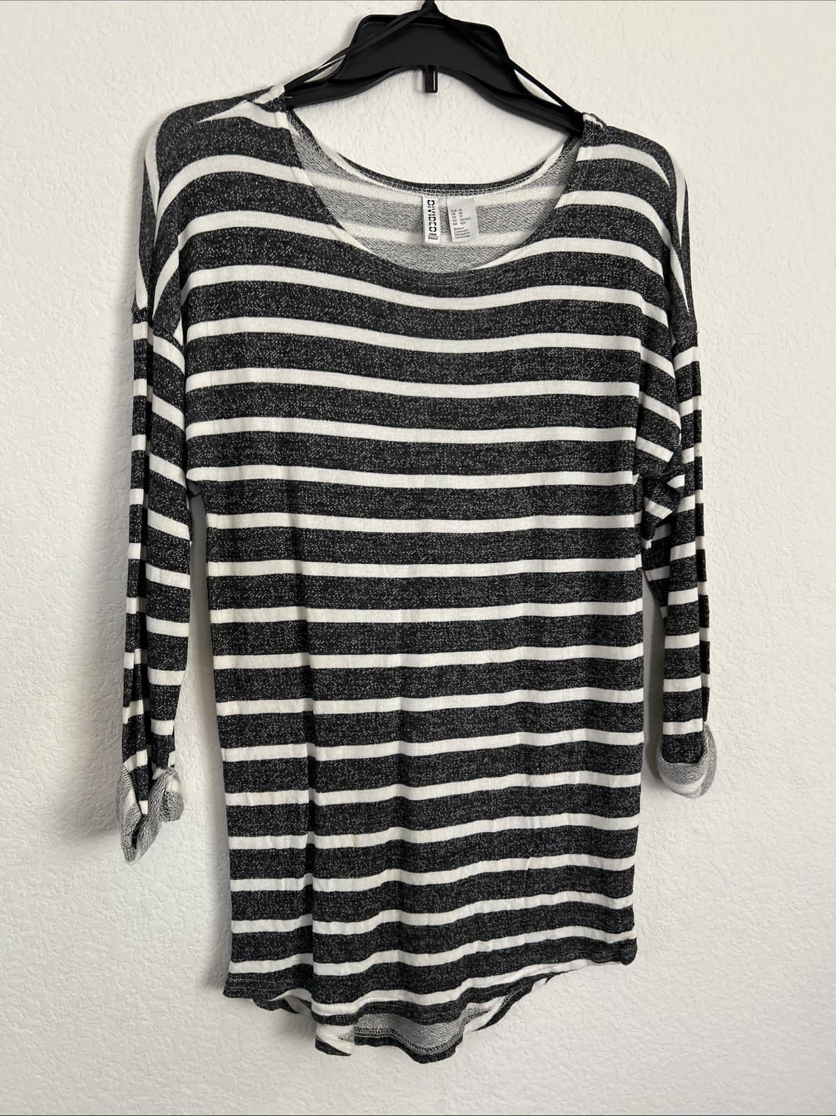 Women’s Divided H&M Sweater NWOT XS