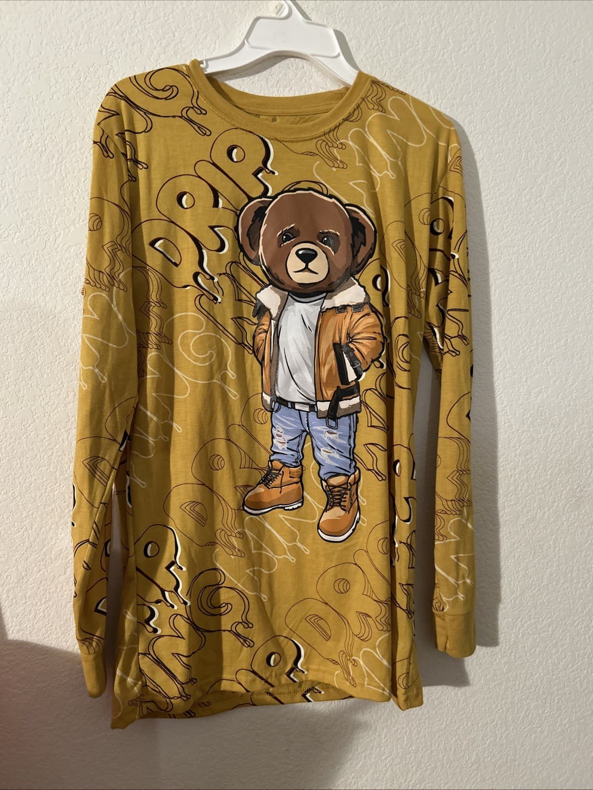 Men’s Medium Long Sleeve Shirt NWOT Launder Drip