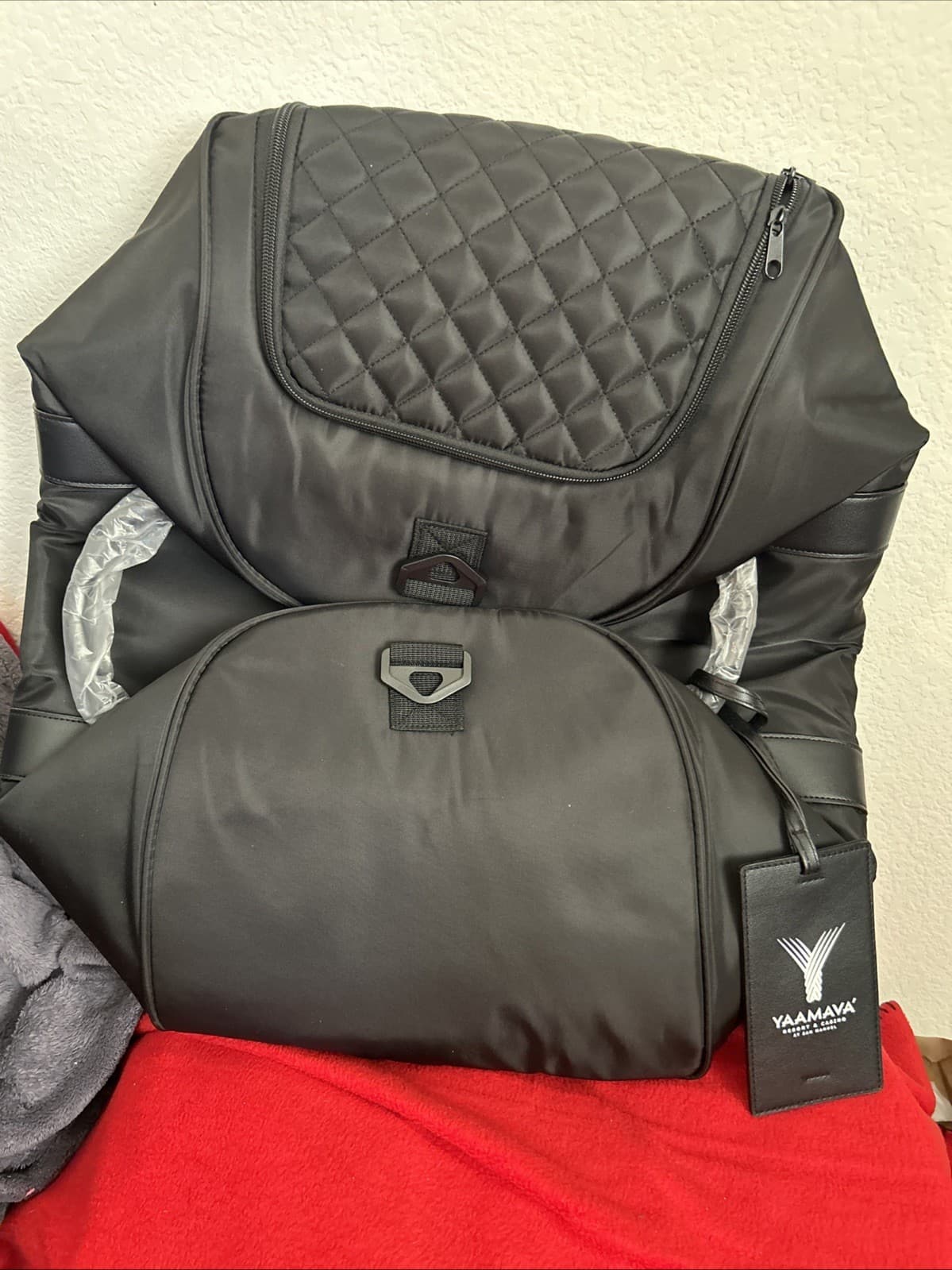 Yaamava Black Duffle Bag New