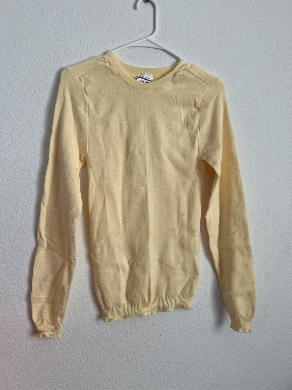 Women’s Large Yellow Top NWOT Helly Hansen