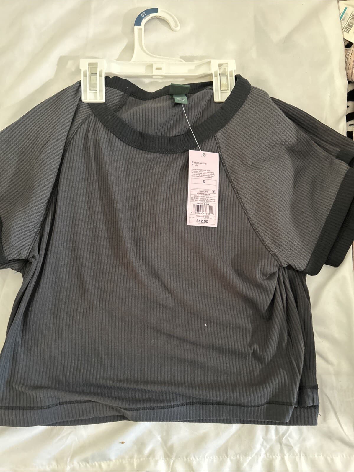 Wild Fable Womens T-Shirt Cropped Short Sleeve Grey Trimmed In Black Size Small
