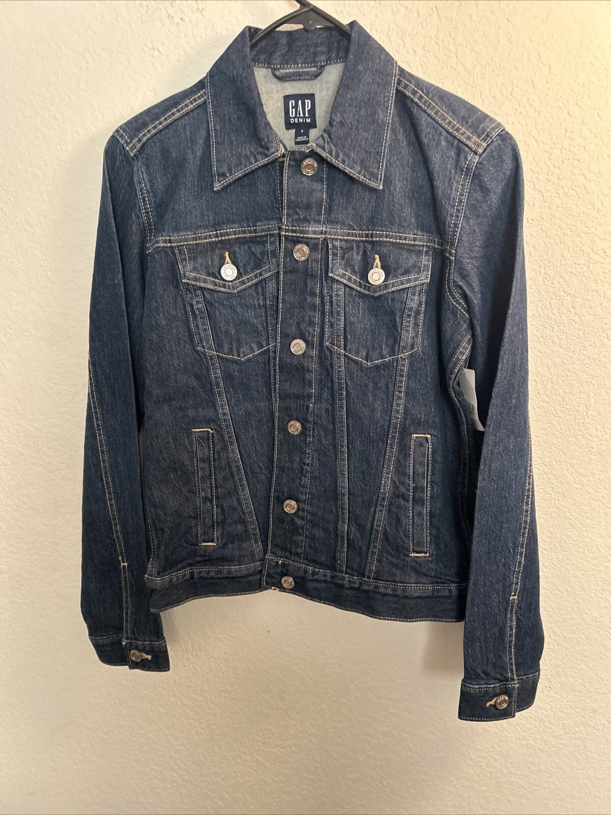 Women’s small gap denim jacket