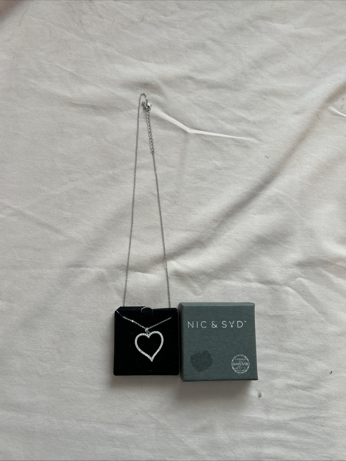 New Swarovski Heart Crystal Nic And Syd Necklace Charm Valentines Mother’s Day
