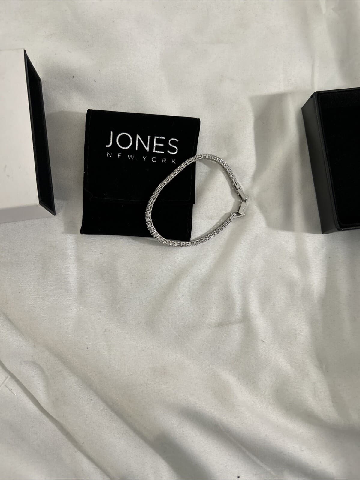 JONES NEW YORK "ANNABELLE" BRACELET W/ DUST POUCH~GIFT BOX~BRAND NEW