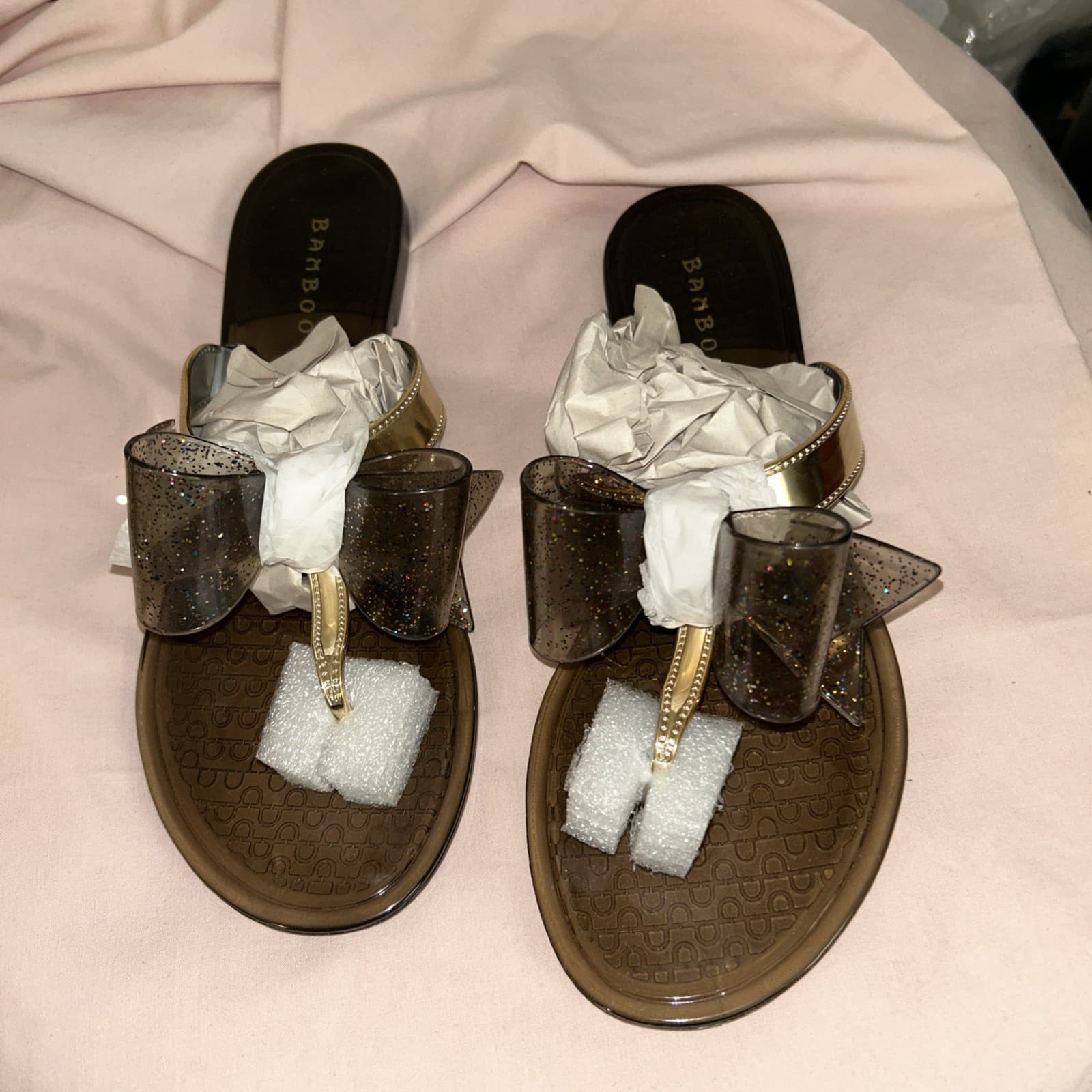 Women’s Blacks And Gold Thong Sandals New Size 7 Bamboo