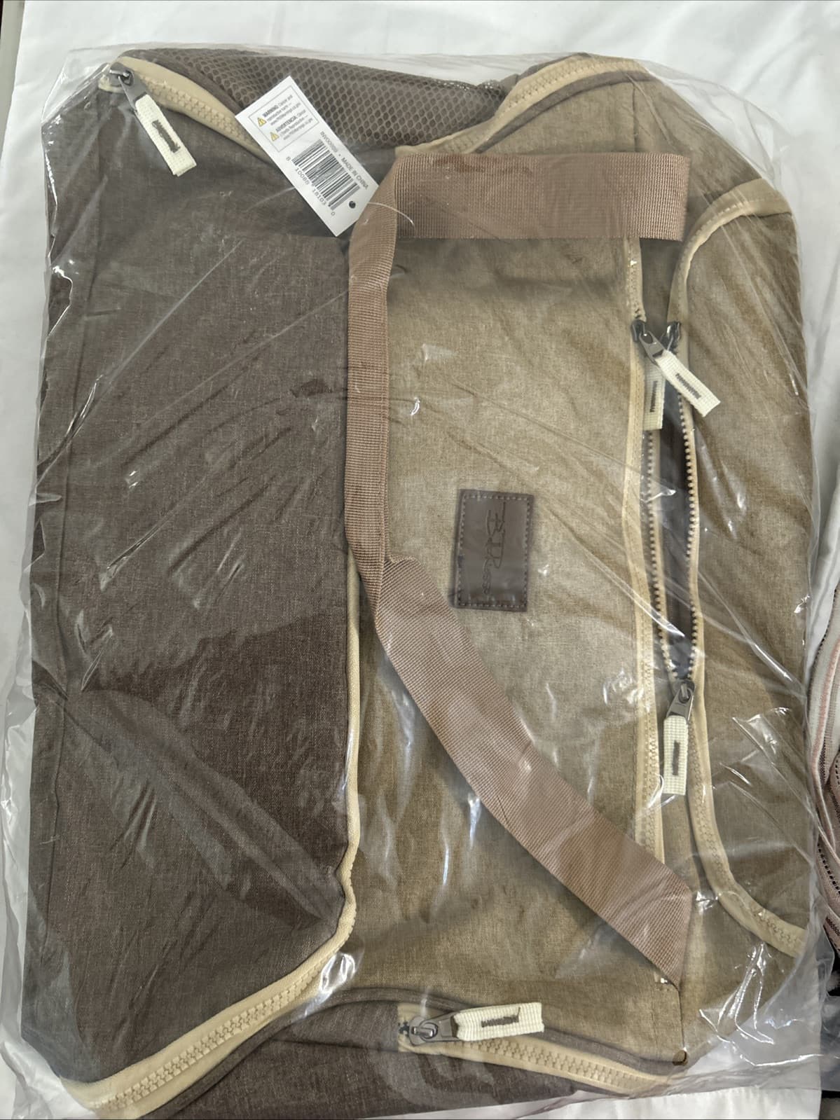 Bella Russo 20 Inch Canvas Urban Desert Travel Duffle Bag - Tan/Brown NEW