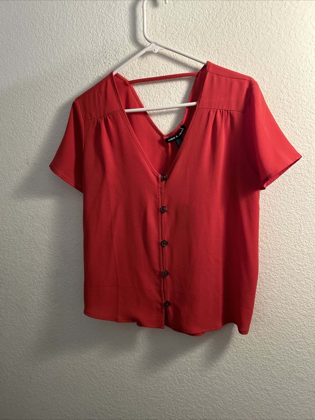 Women’s medium blouse cable engage with tag