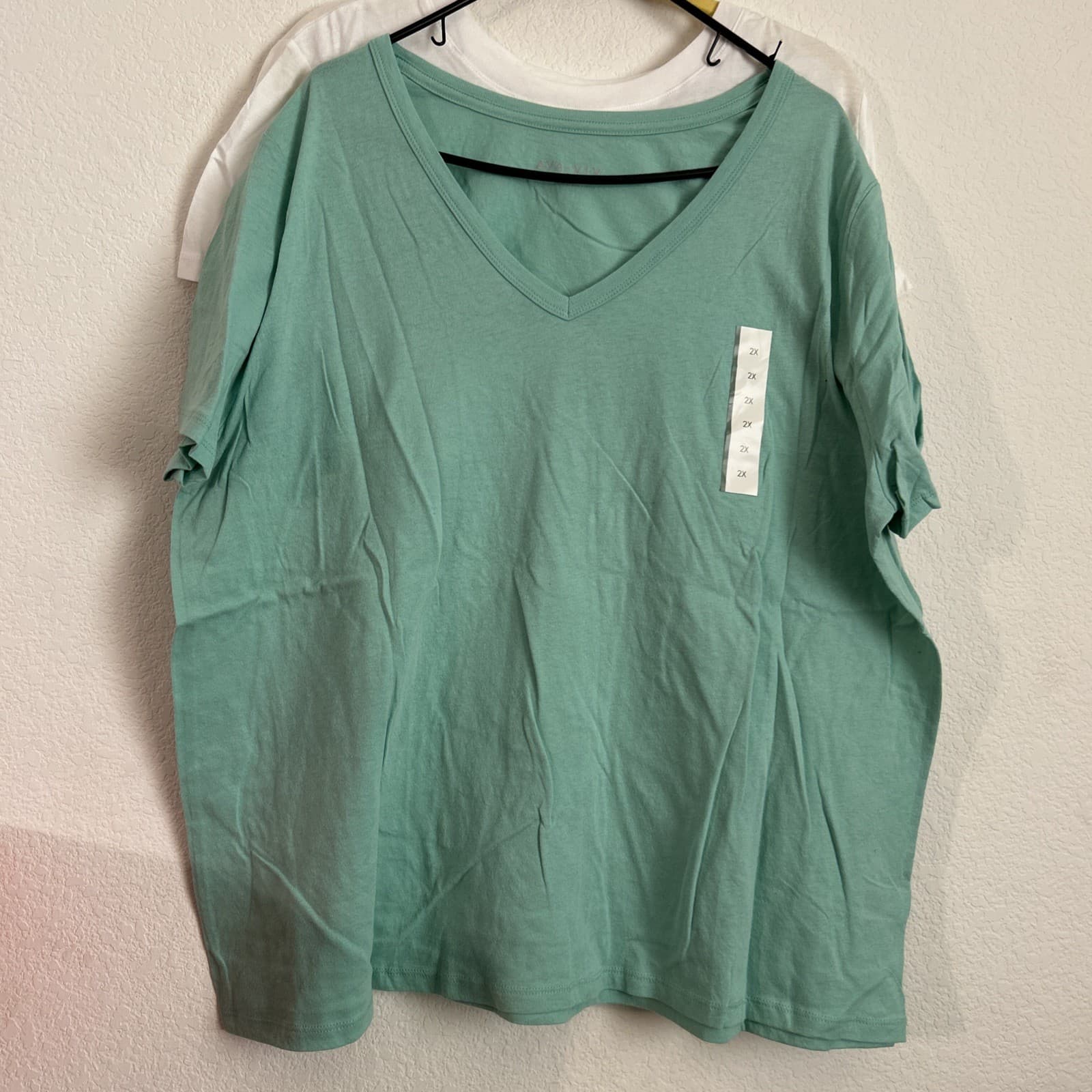 Lot Of 2 Womens Tops 2XL NWT Short Sleeve Ava & Viv And A New Day