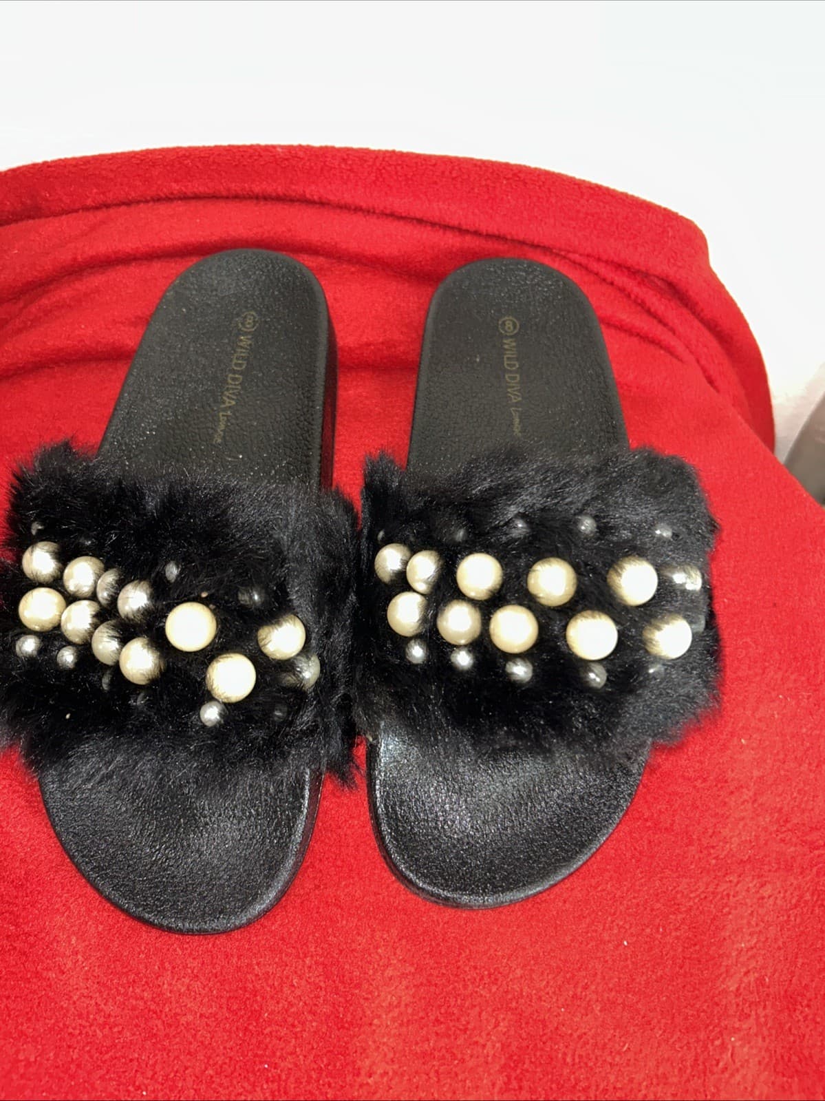 womens wild diva lounge matty Black fur slide size 8 New